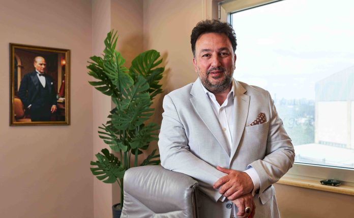 “Şarj İstasyonları Yeni Nesil Yolculuk Merkezlerine Dönüşüyor”